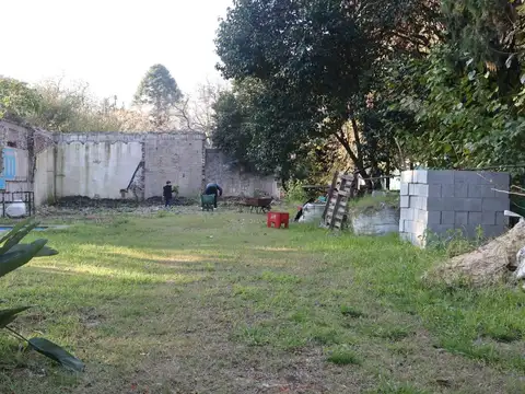 Terreno con pileta