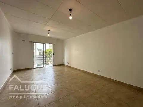 Departamento monoambiente al frente