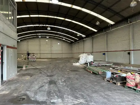 Galpon en Venta 50  mts Fondo