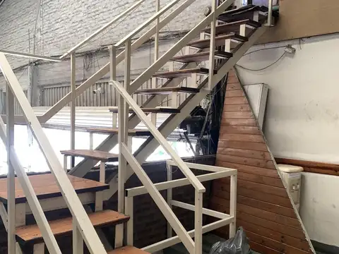 Galpon en Venta 23  mts Frente