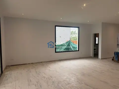 Casa 4 ambientes con 3 baños