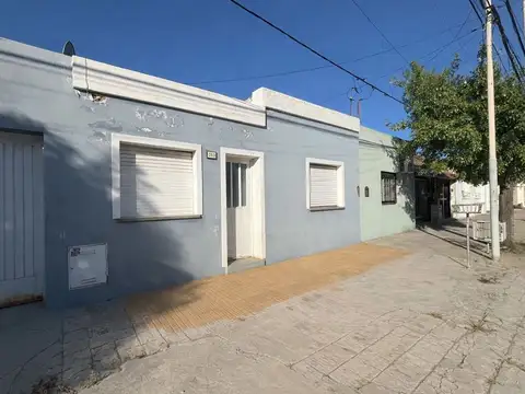 CASA EN VENTA EN PERGAMINO A REFACCIONAR 