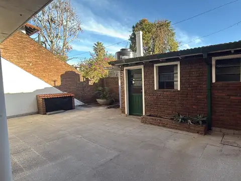 Casa en Alquiler en Quilmes, $ 1.200.000