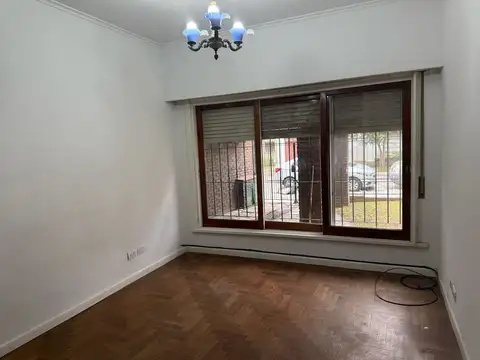 Casa en Alquiler en Quilmes, $ 1.200.000