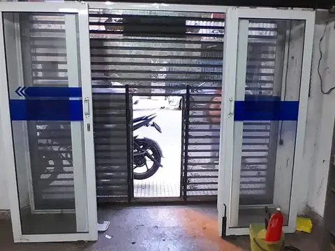 Local en Alquiler en Constitución, $ 600.000
