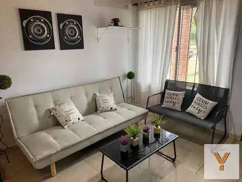 Casa en venta - 2 Dormitorios 1 Baño - Cochera - 420Mts2 - Mar del Plata