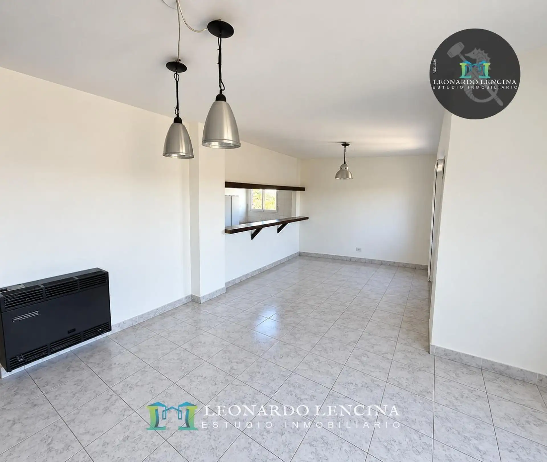 Departamento 4 amb - Constitución - c/cochera - al frente
