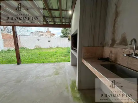 Depto Tipo Casa en Alquiler de 2 dormitorios