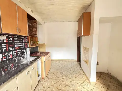VENTA CASA 4 AMB. LOTE PROPIO POTENCIAL LUGANO