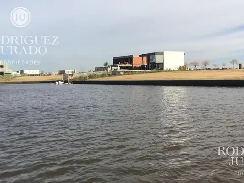 Espectacular lote al rio EL NAUDIR