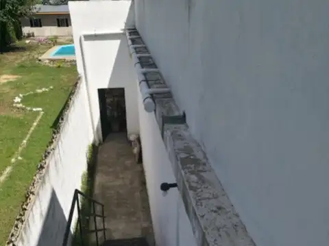MITRE 1300, Piso P.A.