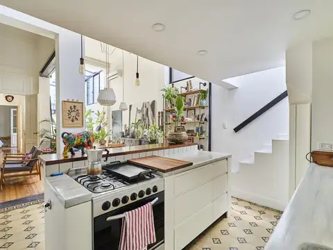 Depto Tipo Casa 4 ambientes con 2 baños