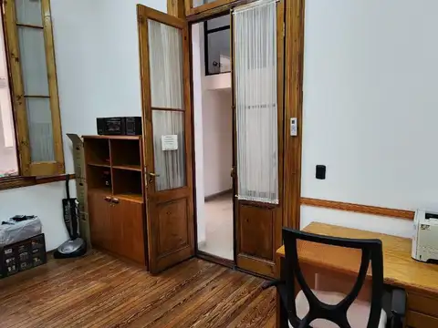 AV. Pellegrini al 800 - ESPECTACULAR PLANTA ALTA 341 M2 EXCLUSIVOS -