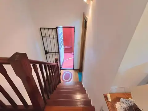 VENTA CASA 4 AMB. EN FLORES, REFACCIONADA