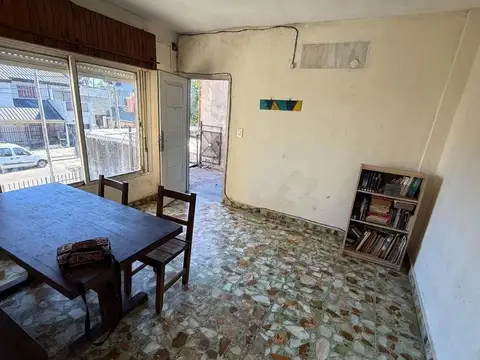 Casa en Alquiler en Villa Luzuriaga, $ 550.000