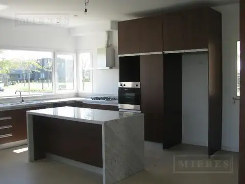 Casa en Venta en Nordelta, USD 1.200.000