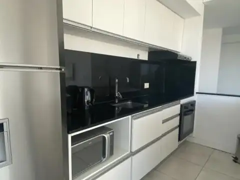 Departamento en Alquiler con 1 cocheras