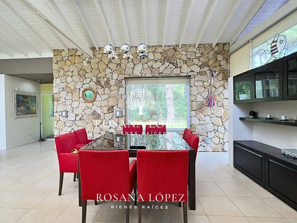 Casa en Venta - USD 370.000