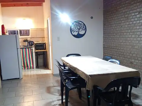 Casa en Alquiler con 1 cochera