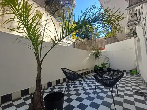Avenida Luis María Campos 300