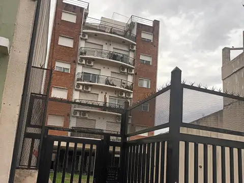 H. Yrigoyen 1800, Piso 4