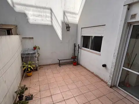 Depto Tipo Casa en Venta al Este