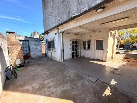 Depto Tipo Casa en Alquiler de 2 dormitorios