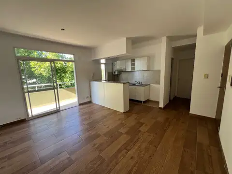 Venta Departamento 1 dormitorio con doble balcon, Echesortu.