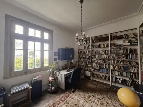 Departamento 7 ambientes con 2 baños