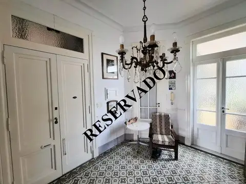 Exclusivo Piso Antiguo Tipo PH Solo 3 Pisos - Asc - Balvaner