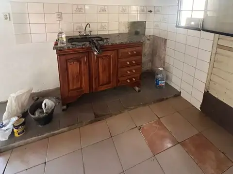 Casa en Alquiler en Gregorio de Laferrere, $ 550.000