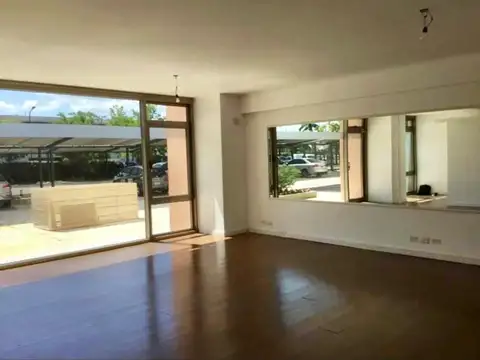 LOCAL EN VENTA EN LA BAHÍA  GRANDE  NORDELTA