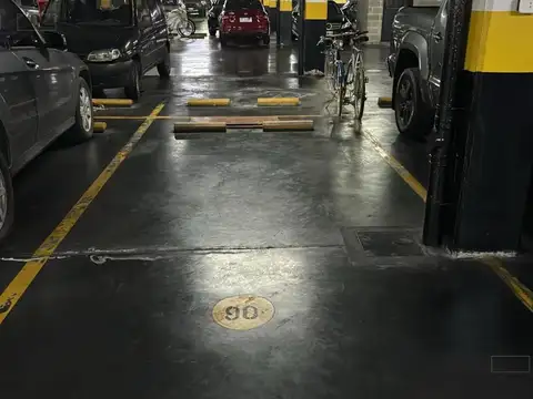 Cochera en sector de PROPIETARIOS, Terrazas del Yacht, Puerto Madero. Posibilidad de permuta.