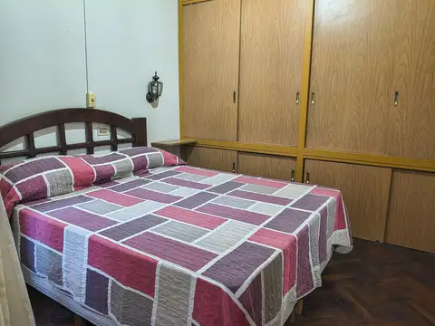 Departamento 5 ambientes con 2 baños