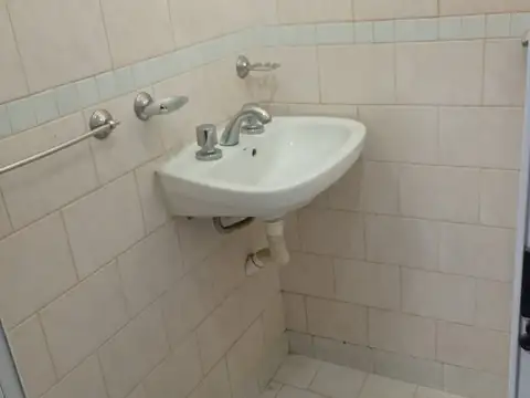 VILLA BALLESTER: PH 2 AMB CON PATIO. CONSULTE 