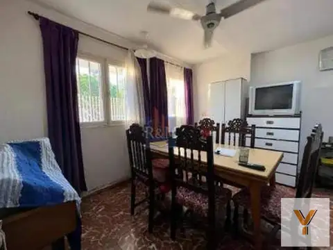 Casa 4 ambientes con 3 baños