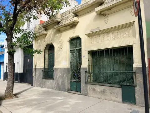Casa 6 ambientes con 3 baños