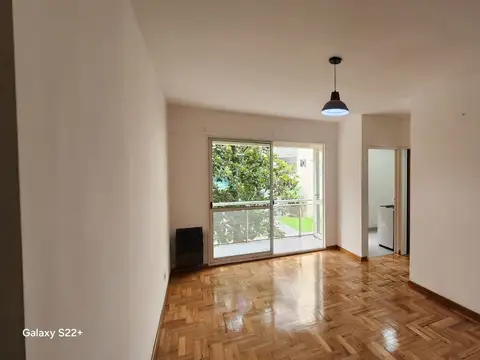 11 De Septiembre 2600, Piso 1