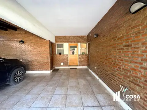 Casa 6 ambientes con 3 baños