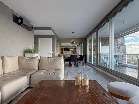 Departamento en Alquiler con 2 cocheras