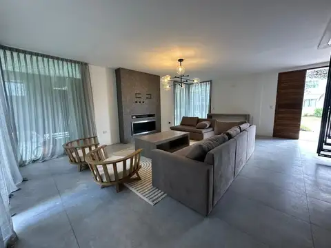Casa en Venta en Canning, USD 1.150.000