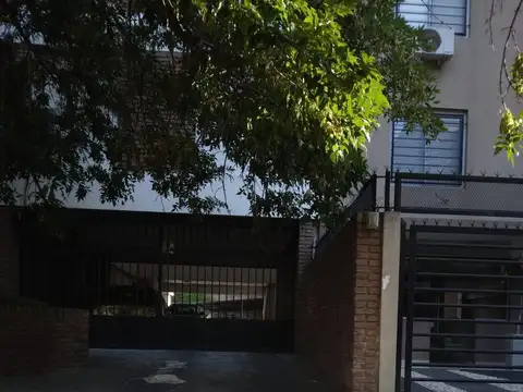 Cochera en Moron Sur