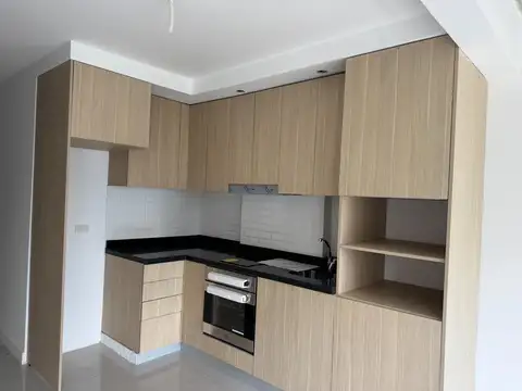 Juan Carlos Cruz 1867 , Piso 5