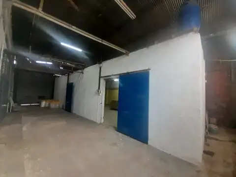 VENTA LOCAL+ GALPON/DEPOSITO + VIVIENDA - San Miguel -ZONA HTAL.LARCADE-