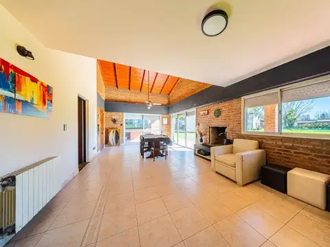 20 de Noviembre 8800