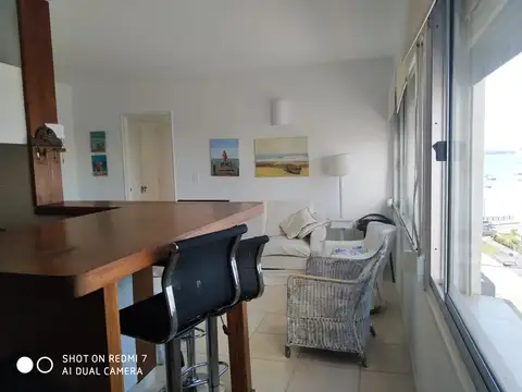 Departamento - ALQUILER_TEMPORAL - Uruguay, PLAYA MANSA PUNTA DEL ESTE - Avda Gorlero 204
