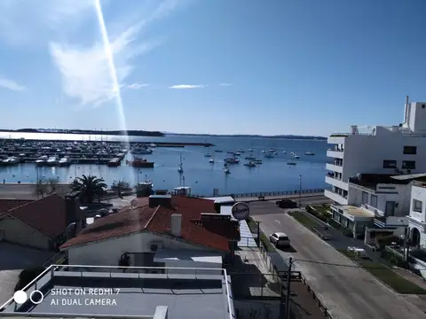 Departamento - ALQUILER_TEMPORAL - Uruguay, PLAYA MANSA PUNTA DEL ESTE - Avda Gorlero 204