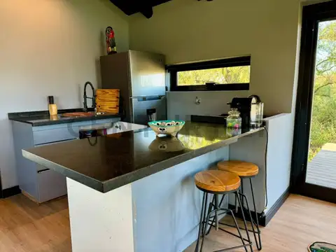 Casa 2 ambientes con 1 baño