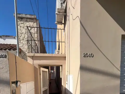REMAX ALQUILA DEPARTAMENTO