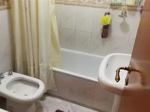 Depto Tipo Casa 2 ambientes con 1 baño
